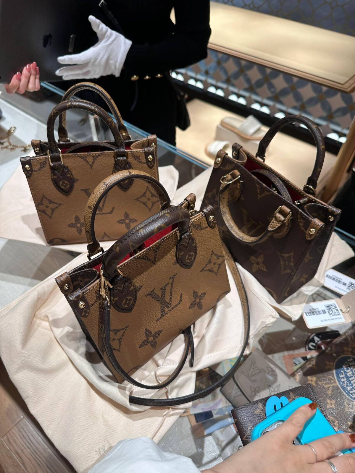 Louis Vuitton M46839 OnTheGo BB Handbag: Unrivaled Craftsmanship by Ellebag(2024 Dec Updated)-Zoo Zoo Fake Louis Vuitton Hnab Online Khw, Replica designer hnab ru