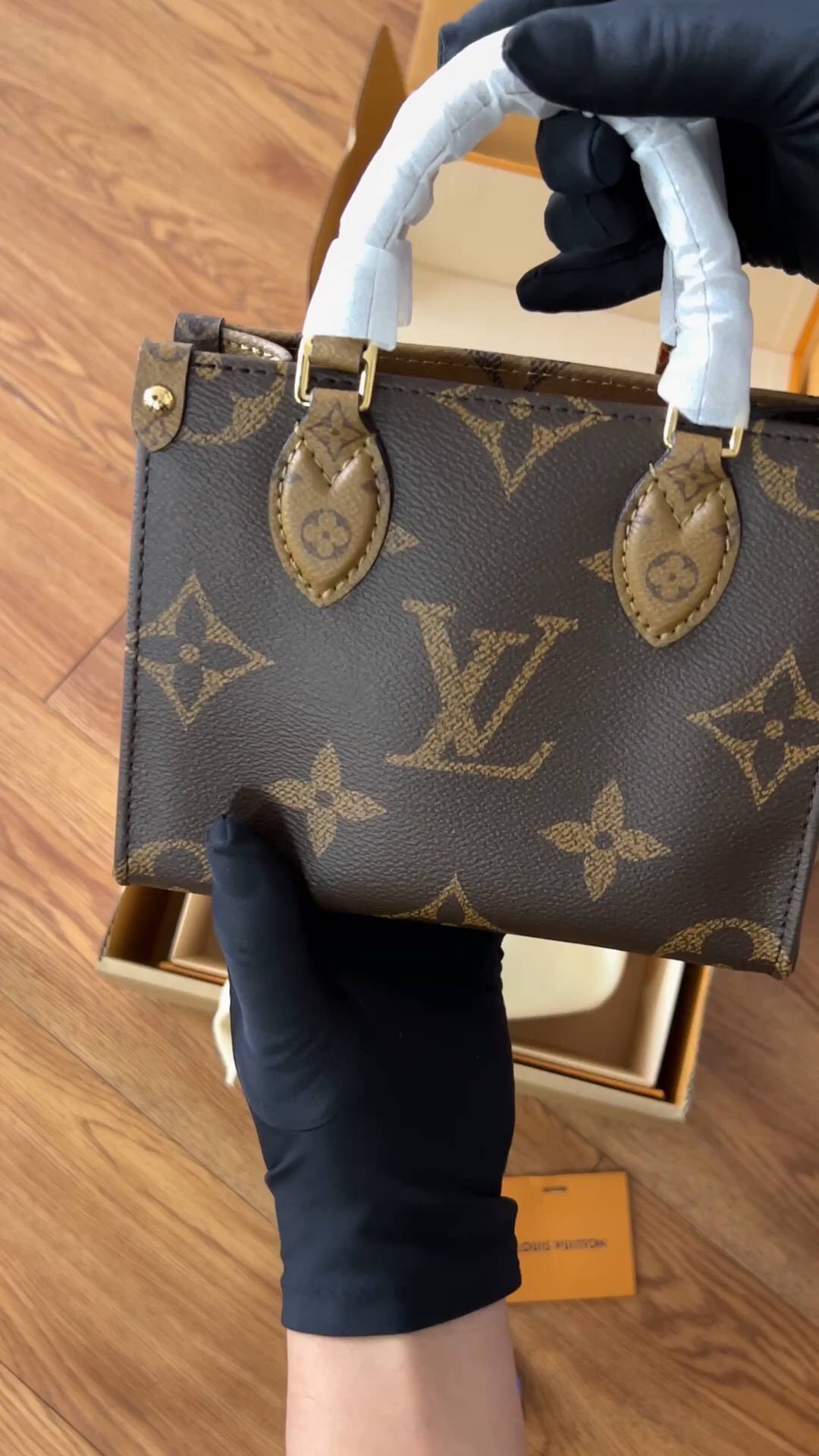 Louis Vuitton M46839 OnTheGo BB Handbag: Unrivaled Craftsmanship by Ellebag(2024 Dec Updated)-Zoo Zoo Fake Louis Vuitton Hnab Online Khw, Replica designer hnab ru