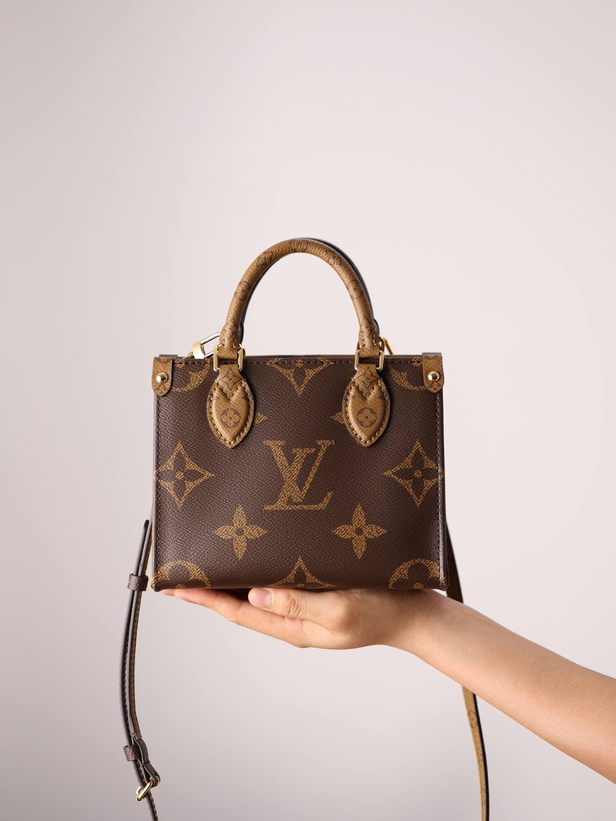 Louis Vuitton M46839 OnTheGo BB Handbag: Unrivaled Craftsmanship by Ellebag(2024 Dec Updated)-Zoo Zoo Fake Louis Vuitton Hnab Online Khw, Replica designer hnab ru