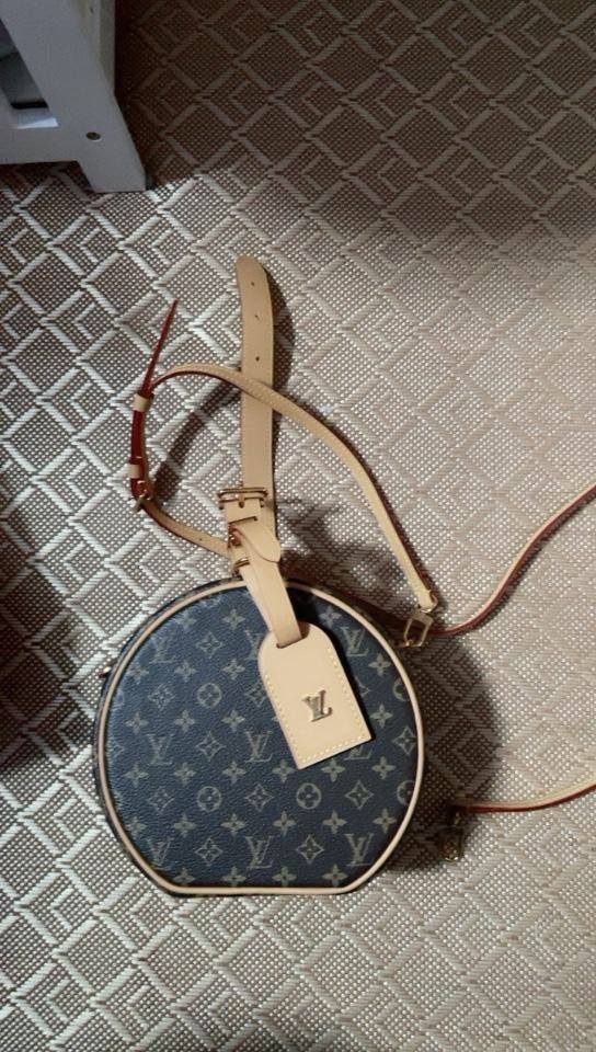 The Craft Behind the Replica: Ellebag’s 1:1 Recreation of Louis Vuitton M43514 Petite Boîte Chapeau Handbag(2024 Dec Updated)-Best Quality Replica designer Bag factory in China