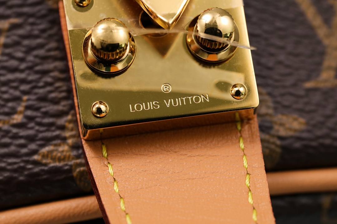 The Craft Behind the Replica: Ellebag’s 1:1 Recreation of Louis Vuitton M43514 Petite Boîte Chapeau Handbag(2024 Dec Updated)-Best Quality Replica designer Bag factory in China