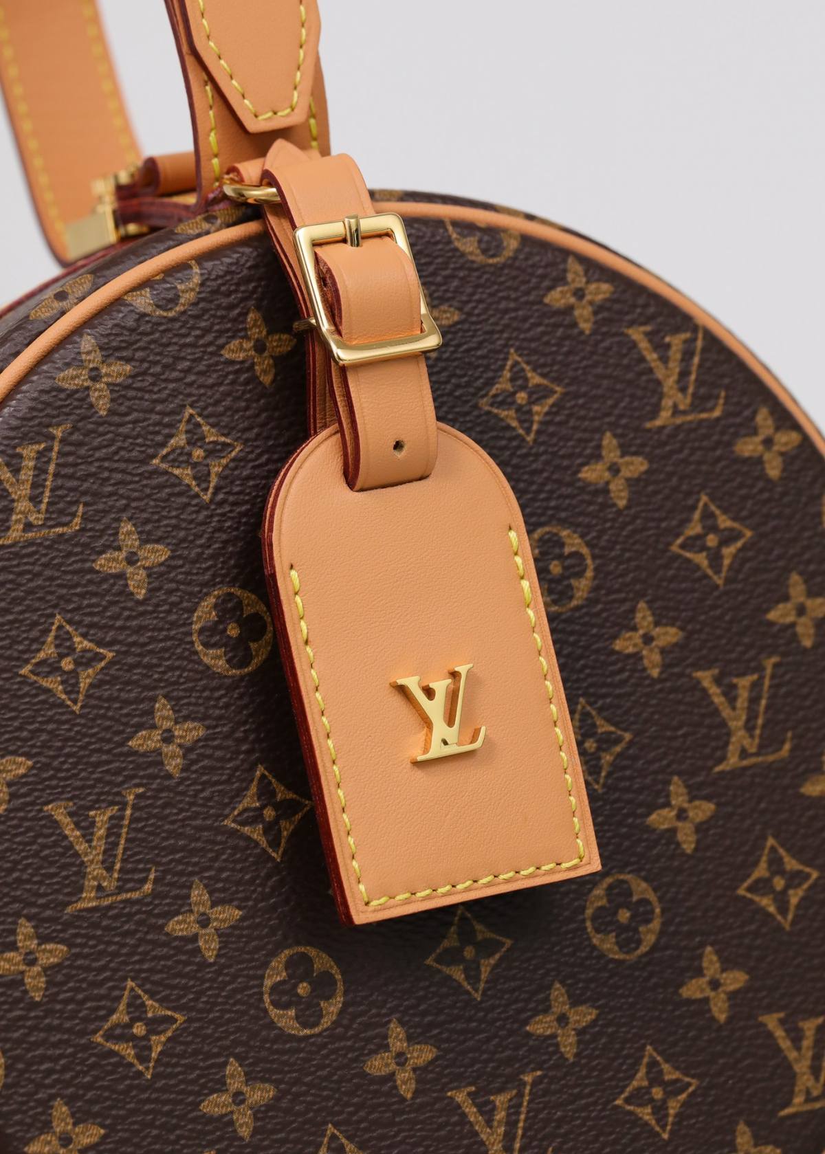 The Craft Behind the Replica: Ellebag’s 1:1 Recreation of Louis Vuitton M43514 Petite Boîte Chapeau Handbag(2024 Dec Updated)-Best Quality Replica designer Bag factory in China