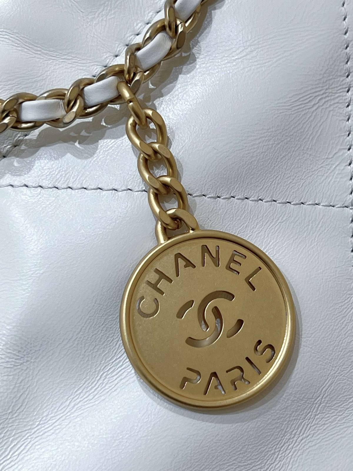 Ellebag’s Masterful Recreation of the Chanel 22 Mini Bag in White Lambskin with Gold Hardware(2024 Dec Updated)-Best Quality Fake Louis Vuitton Bag Online Store, Replica designer bag ru