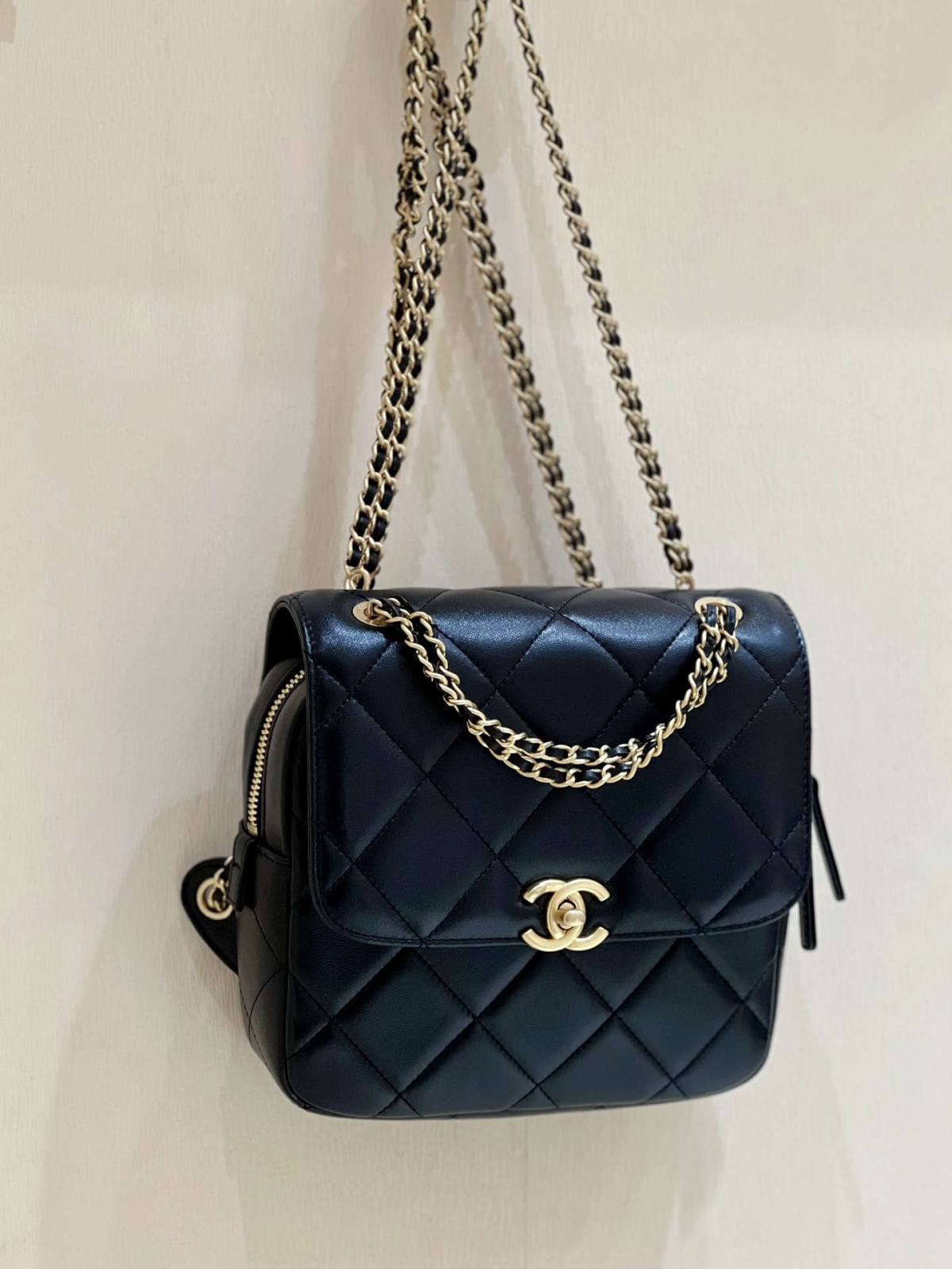 Ellebag’s Masterful Recreation of the Chanel 23P 3884 Lambskin Flap Bag with Gold Hardware(2024 Dec Updated)-Yakanakisa Hunhu Fake Louis Vuitton Bag Online Store, Replica dhizaini bag ru