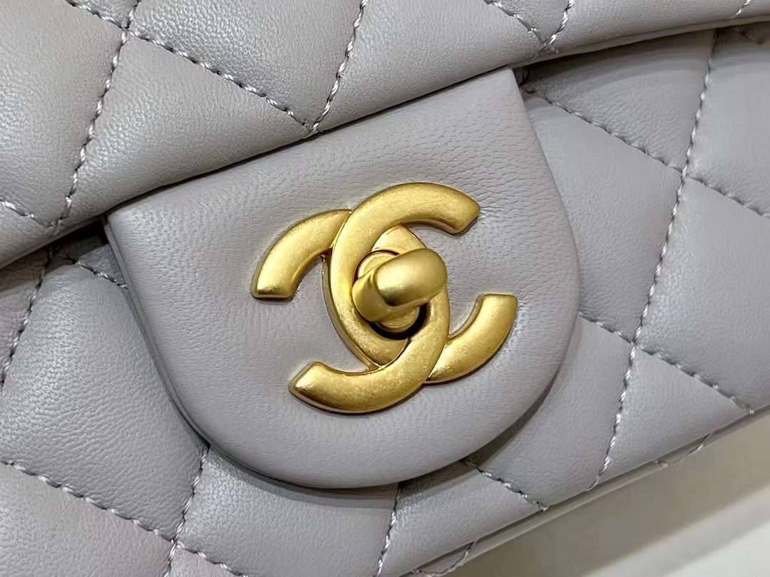 Ellebag’s Masterful Recreation of the Chanel 23S 4040 Blue Lambskin Flap Bag with Gold Hardware(2024 Dec Updated)-Best Quality Fake Louis Vuitton Bag Online Store, Replica designer bag ru