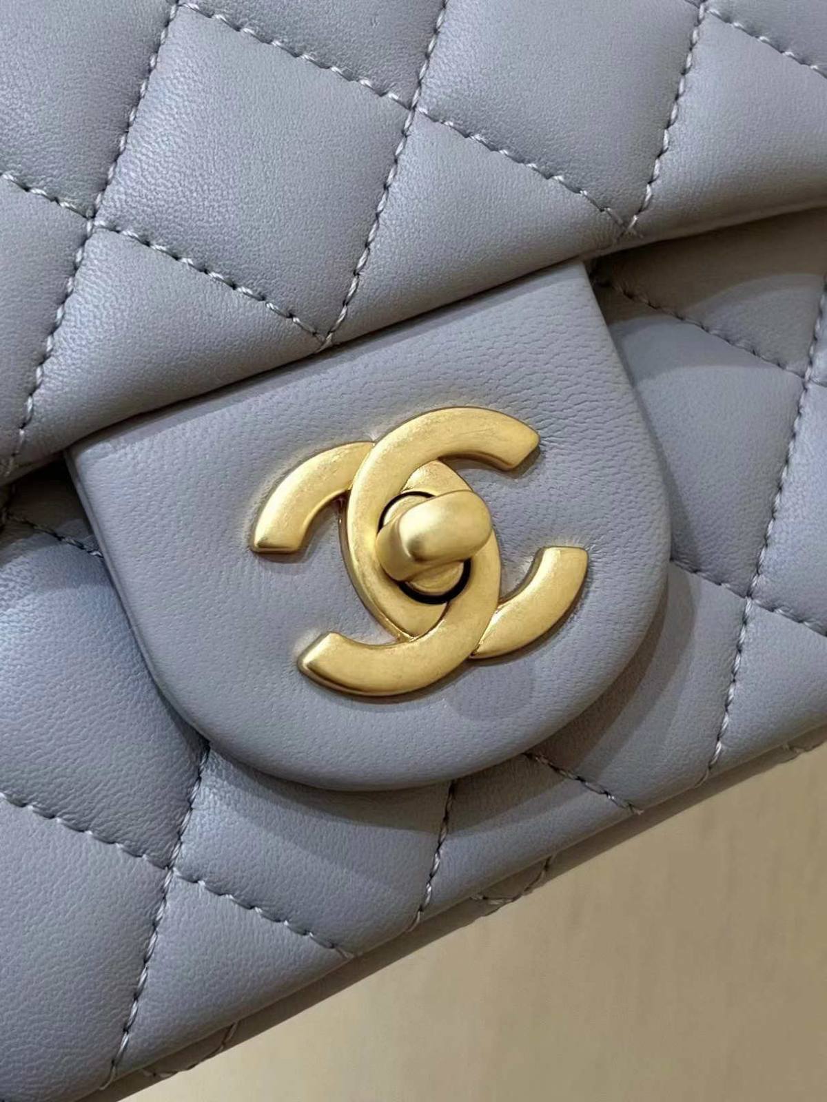 Ellebag’s Masterful Recreation of the Chanel 23S 4040 Blue Lambskin Flap Bag with Gold Hardware(2024 Dec Updated)-Best Quality Fake Louis Vuitton Bag Online Store, Replica designer bag ru