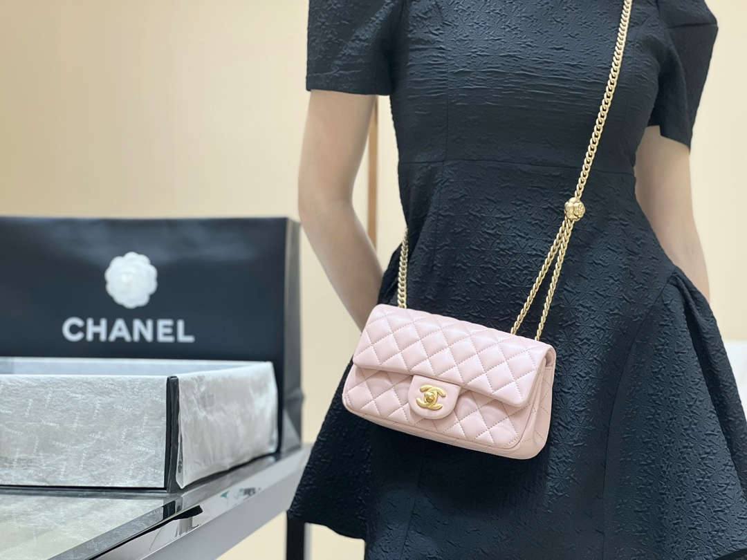 Ellebag’s Masterful Recreation of the Chanel 23S 4040 Pink Lambskin Flap Bag with Gold Hardware(2024 Dec Updated)-Best Quality Fake Louis Vuitton Bag Online Store, Replica designer bag ru