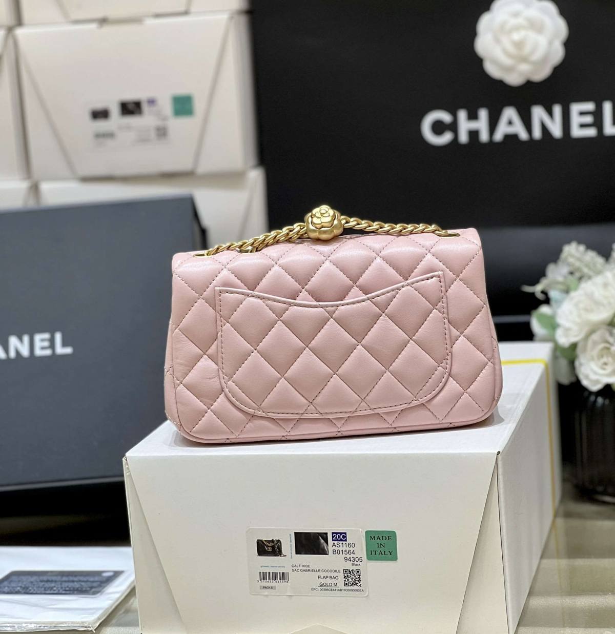 Ellebag’s Masterful Recreation of the Chanel 23S 4040 Pink Lambskin Flap Bag with Gold Hardware(2024 Dec Updated)-Best Quality Fake Louis Vuitton Bag Online Store, Replica designer bag ru