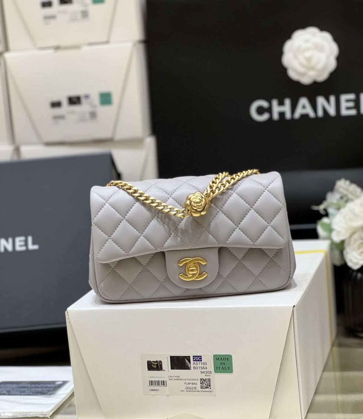 Ellebag’s Masterful Recreation of the Chanel 23S 4041 Blue Lambskin Flap Bag with Camellia Clasp(2024 Dec Updated)-Best Quality Fake Louis Vuitton Bag Online Store, Replica designer bag ru