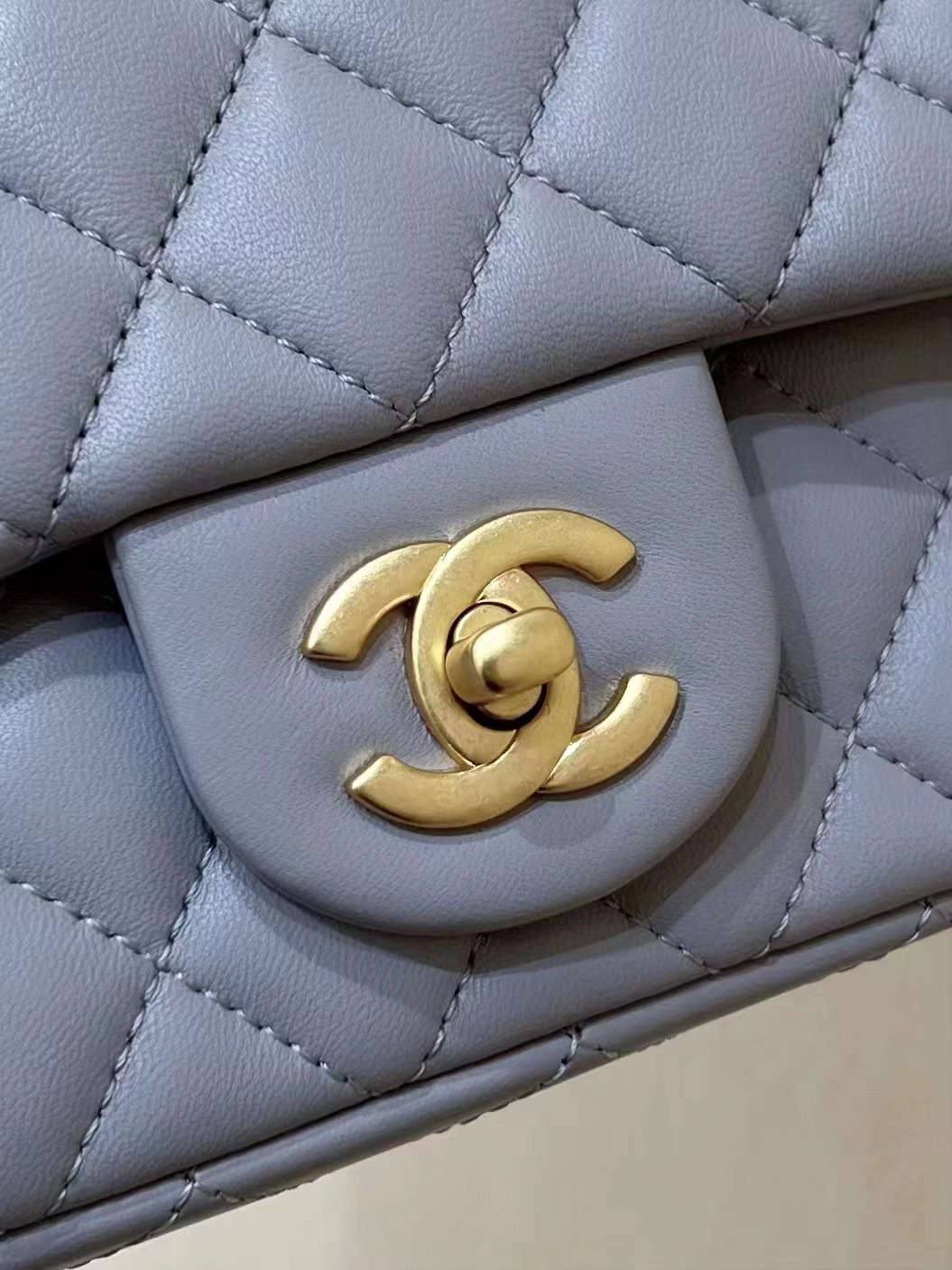 Ellebag’s Masterful Recreation of the Chanel 23S 4041 Blue Lambskin Flap Bag with Camellia Clasp(2024 Dec Updated)-Best Quality Fake Louis Vuitton Bag Online Store, Replica designer bag ru