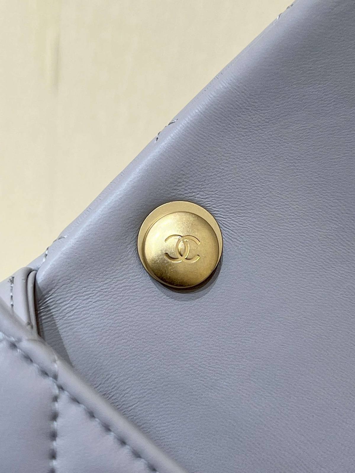 Ellebag’s Masterful Recreation of the Chanel 23S 4041 Blue Lambskin Flap Bag with Camellia Clasp(2024 Dec Updated)-Best Quality Fake Louis Vuitton Bag Online Store, Replica designer bag ru