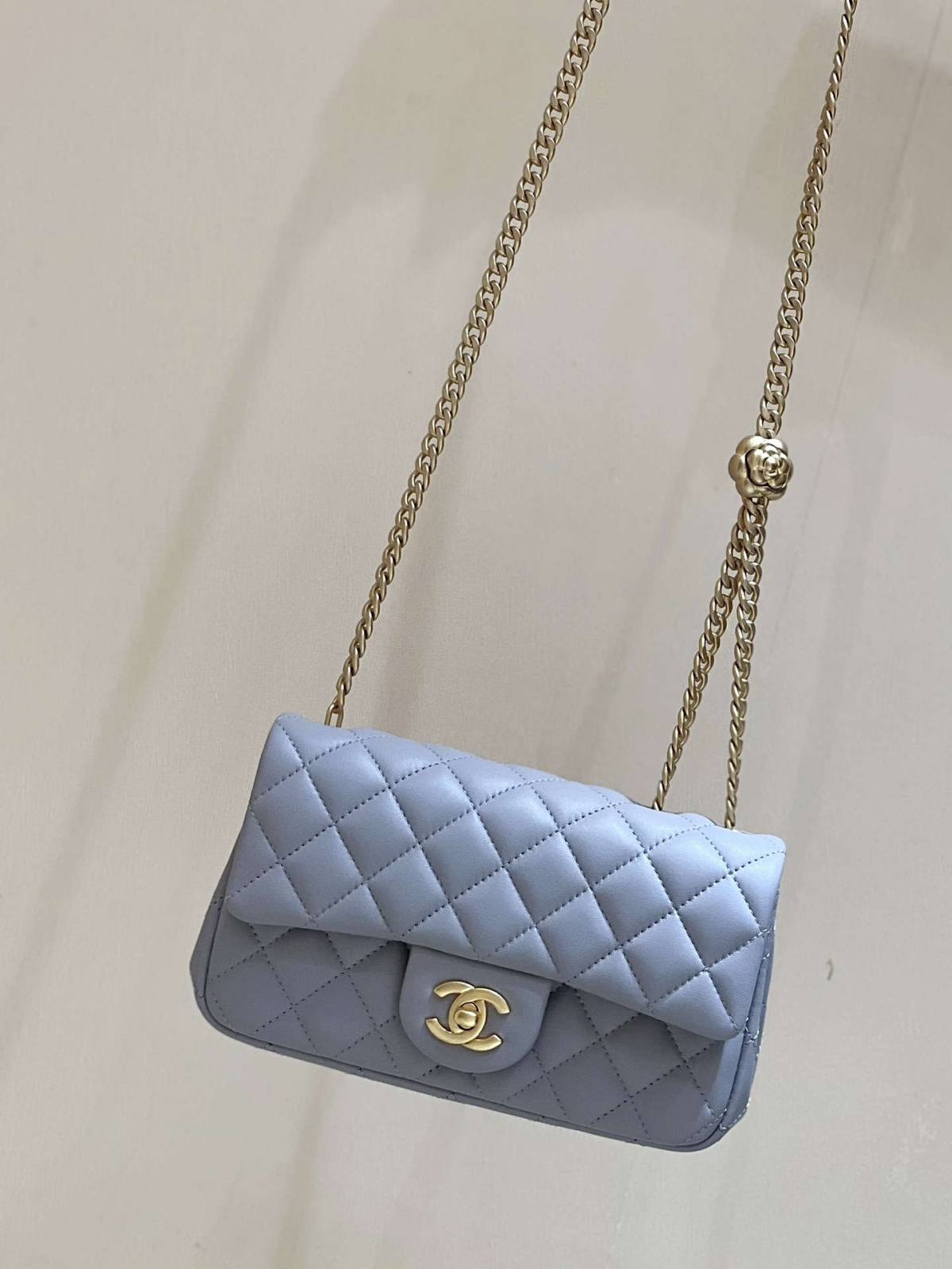 Ellebag’s Masterful Recreation of the Chanel 23S 4041 Blue Lambskin Flap Bag with Camellia Clasp(2024 Dec Updated)-Best Quality Fake Louis Vuitton Bag Online Store, Replica designer bag ru