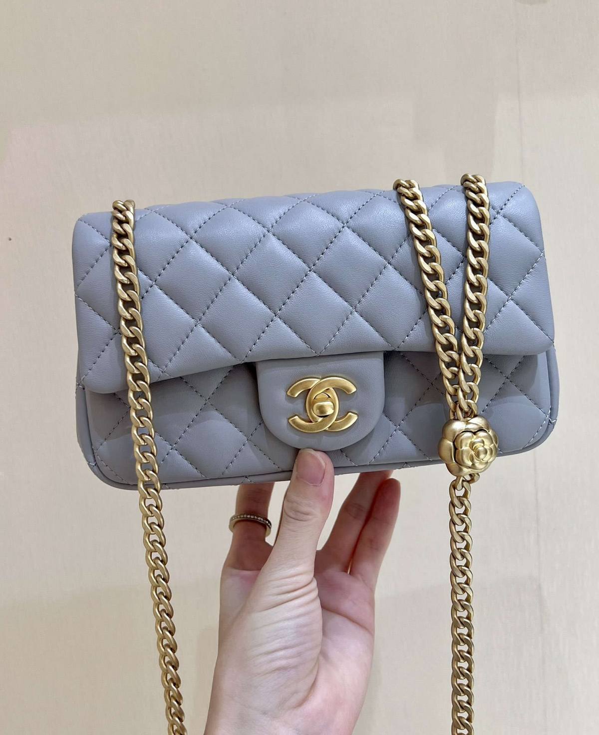 Ellebag’s Masterful Recreation of the Chanel 23S 4041 Blue Lambskin Flap Bag with Camellia Clasp(2024 Dec Updated)-Best Quality Fake Louis Vuitton Bag Online Store, Replica designer bag ru