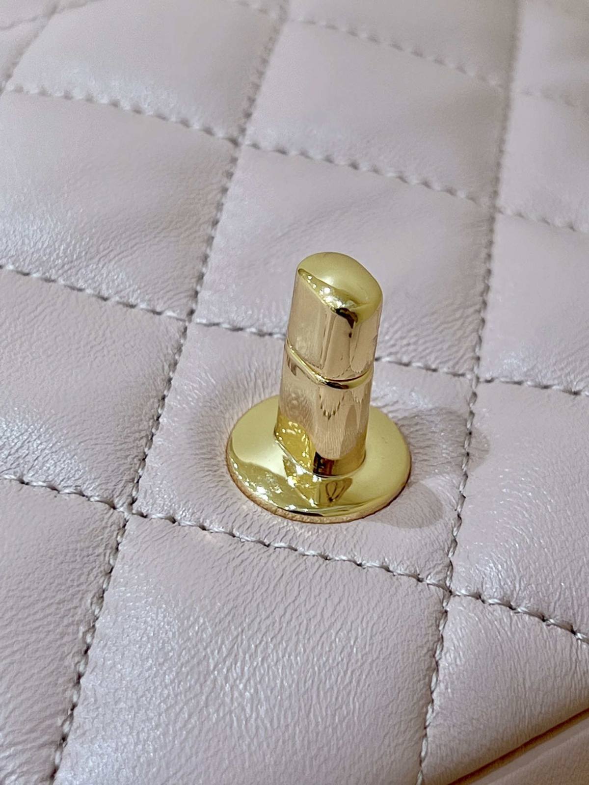 Ellebag’s Masterful Recreation of the Chanel 23S AS4023 Pink Gold Lambskin Top Handle Bag(2024 Dec Updated)-Best Quality Fake Louis Vuitton Bag Online Store, Replica designer bag ru