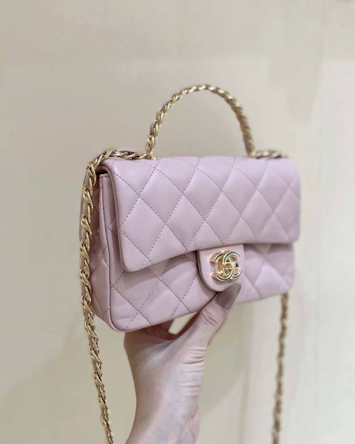 Ellebag’s Masterful Recreation of the Chanel 23S AS4023 Pink Gold Lambskin Top Handle Bag(2024 Dec Updated)-Best Quality Fake Louis Vuitton Bag Online Store, Replica designer bag ru