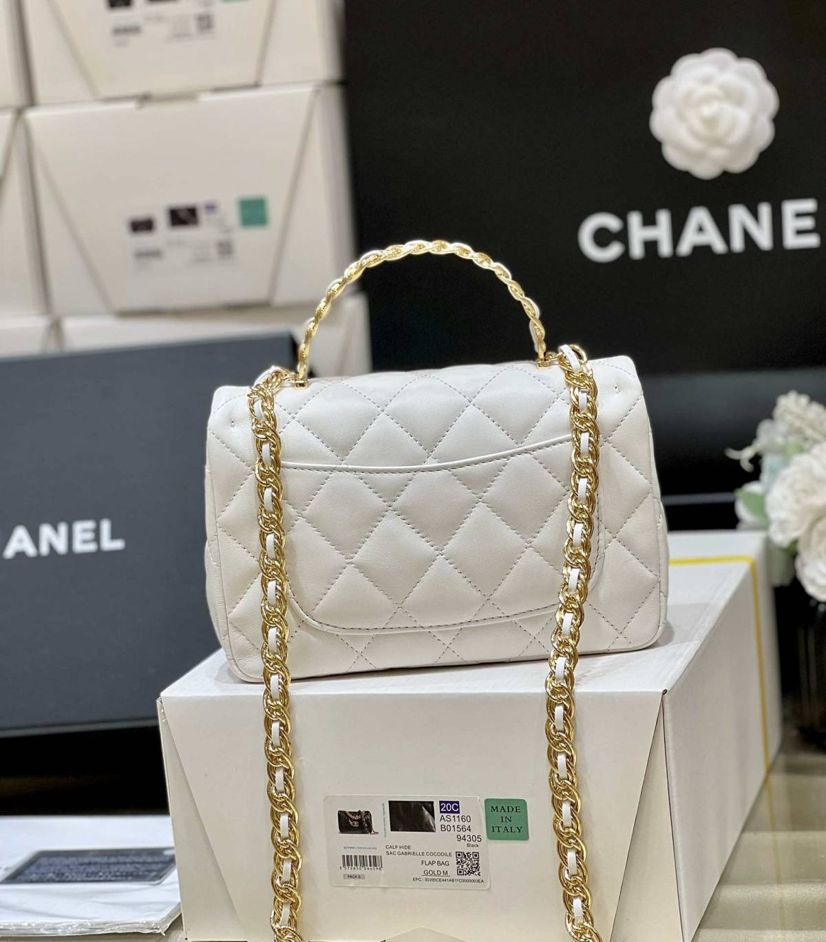 Ellebag’s Masterful Recreation of the Chanel 23S AS4023 White Gold Lambskin Top Handle Bag(2024 Dec Updated)-Bästa kvalitet Fake Louis Vuitton Bag Online Store, Replica designer bag ru