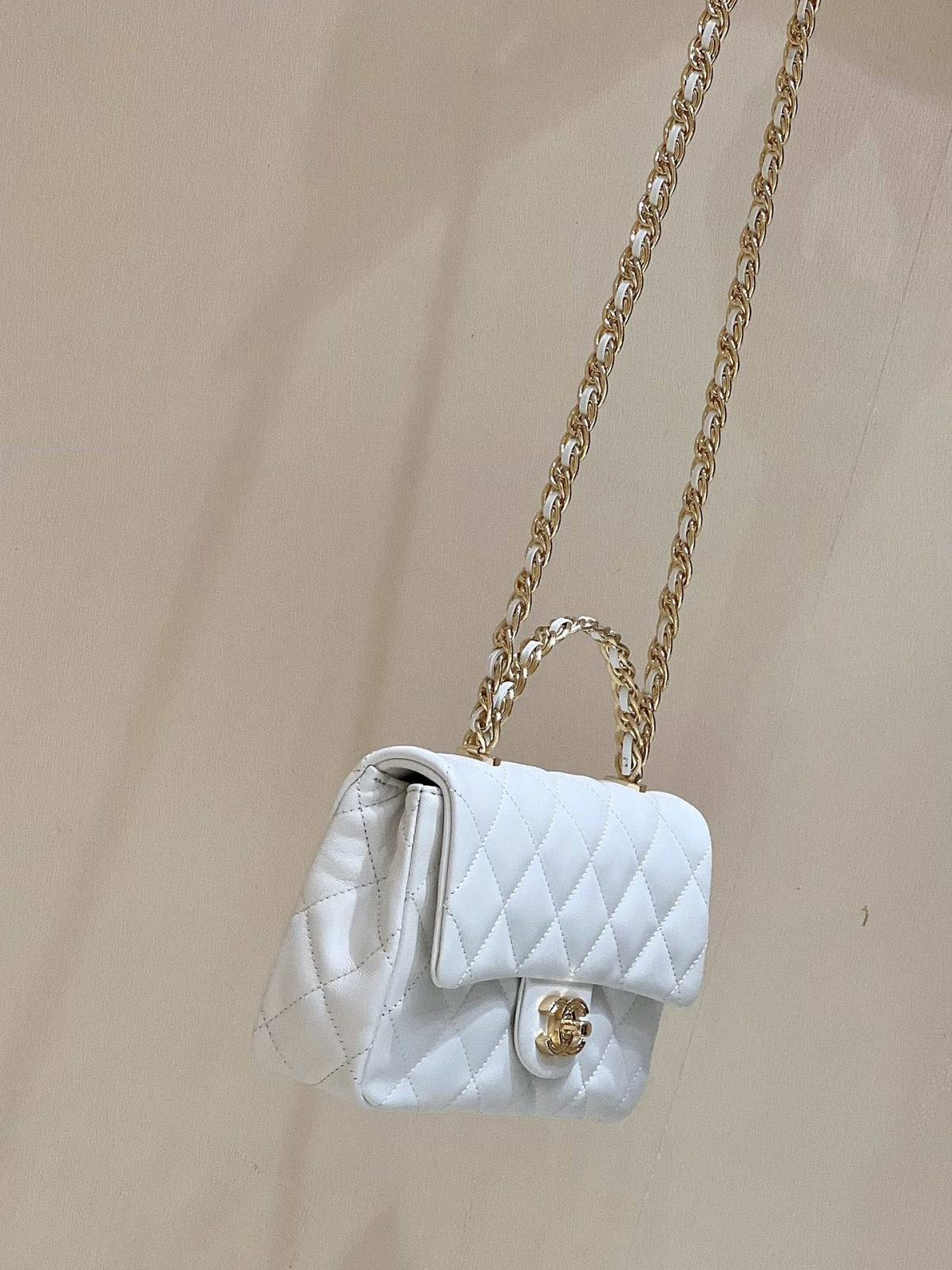 Ellebag’s Masterful Recreation of the Chanel 23S AS4023 White Gold Lambskin Top Handle Bag(2024 Dec Updated)-Bästa kvalitet Fake Louis Vuitton Bag Online Store, Replica designer bag ru