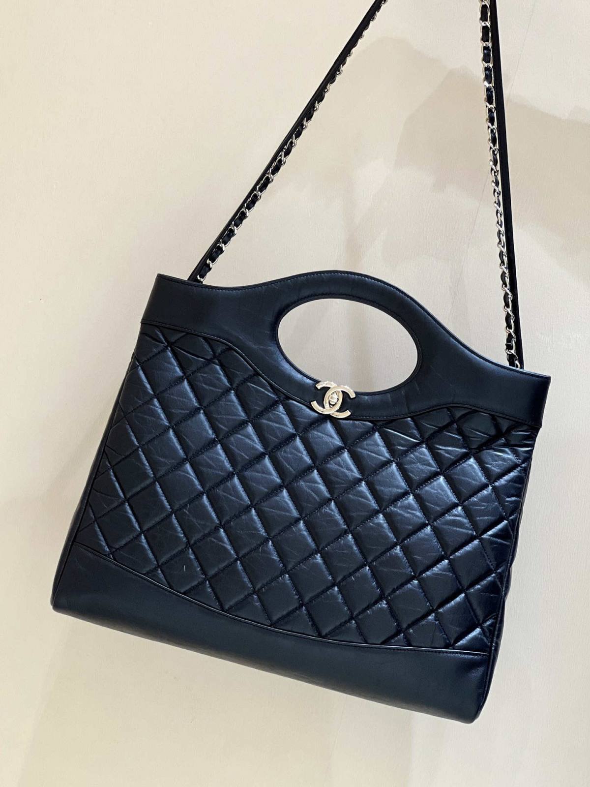 Ellebag’s Masterful Recreation of the AS1010 Chanel 31 Large Shopping Bag(2025 Jan Updated)-Bästa kvalitet Fake Louis Vuitton Bag Online Store, Replica designer bag ru