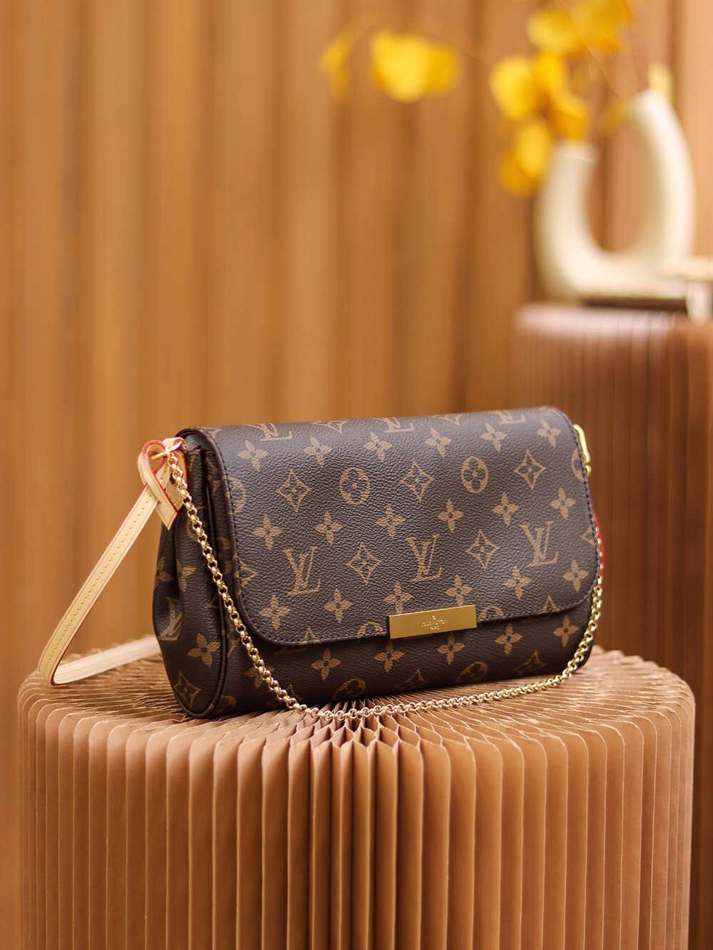 Ellebag’s 1:1 Replica of Louis Vuitton M40718 Favorite Bag: A Masterpiece in Craftsmanship(2025 Jan Updated)-Kedai Dalam Talian Beg Louis Vuitton Palsu Kualiti Terbaik, Beg reka bentuk replika ru