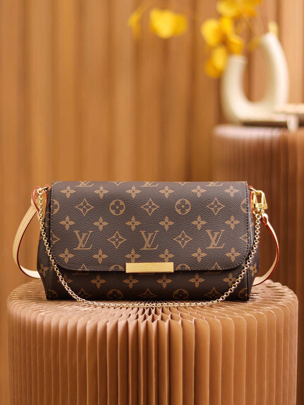 Ellebag’s 1:1 Replica of Louis Vuitton M40718 Favorite Bag: A Masterpiece in Craftsmanship(2025 Jan Updated)-Kedai Dalam Talian Beg Louis Vuitton Palsu Kualiti Terbaik, Beg reka bentuk replika ru