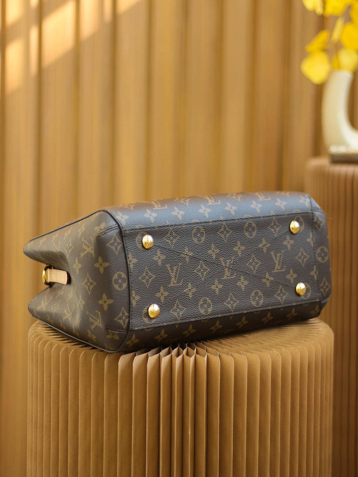 Ellebag’s 1:1 Replica of Louis Vuitton M41056 Montaigne: A Timeless Classic Reborn(2025 Jan Updated)-Kedai Dalam Talian Beg Louis Vuitton Palsu Kualiti Terbaik, Beg reka bentuk replika ru