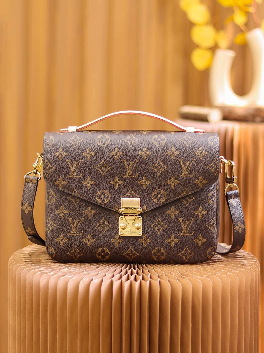 “Ellebag’s 1:1 Replica of Louis Vuitton M44875 Pochette Metis: The Timeless Classic Reimagined”(2025 Jan Updated)-Kedai Dalam Talian Beg Louis Vuitton Palsu Kualiti Terbaik, Beg reka bentuk replika ru