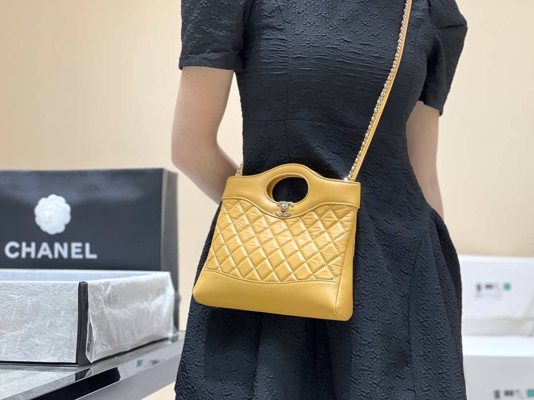 Ellebag’s Masterful Recreation of the AS4133 Chanel 31 Mini Shopping Bag(2025 Jan Updated)-Legjobb minőségű hamis Louis Vuitton táska online áruház, replika designer táska ru