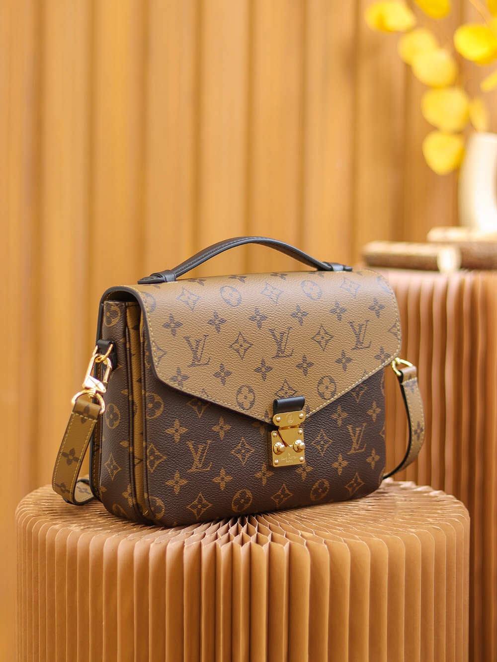 “Ellebag’s 1:1 Replica of Louis Vuitton M44876 Pochette Metis: The Timeless Classic in Monogram with a Twist”(2025 Jan Updated)-Best Quality Fake Louis Vuitton Bag Online Store, Replica designer bag ru