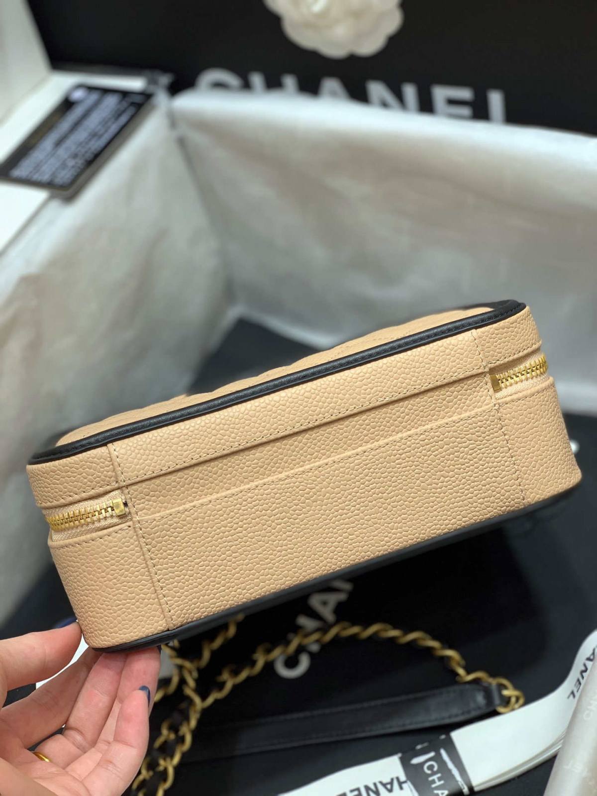 Ellebag’s Masterful Recreation of the Chanel 93341 Beige Caviar Leather Vanity Case(2025 Jan Updated)-ਵਧੀਆ ਕੁਆਲਿਟੀ ਨਕਲੀ ਲੁਈਸ ਵਿਟਨ ਬੈਗ ਔਨਲਾਈਨ ਸਟੋਰ, ਰਿਪਲੀਕਾ ਡਿਜ਼ਾਈਨਰ ਬੈਗ ru