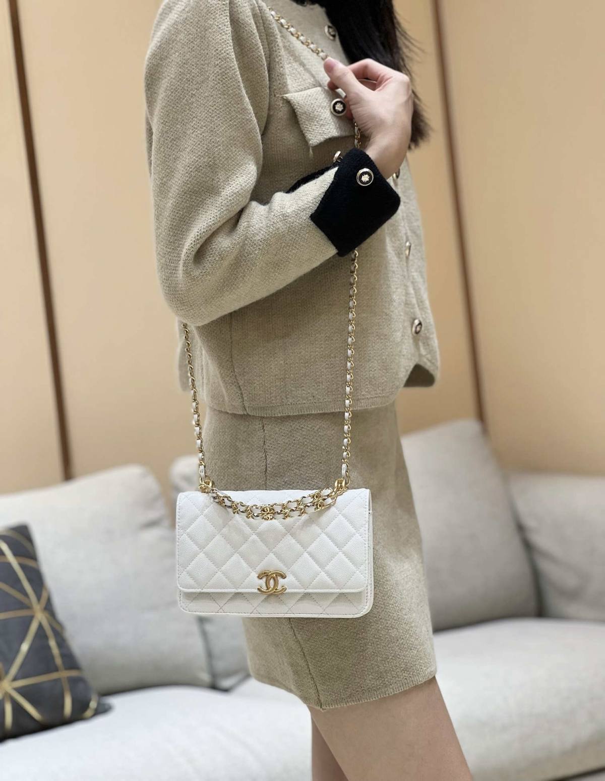 Ellebag’s Masterful Recreation of the Chanel AP3019 White Caviar Leather Wallet on Chain(2025 Jan Updated)-Best Quality Fake Louis Vuitton Bag Online Store, Replica designer bag ru