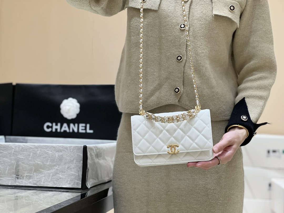 Ellebag’s Masterful Recreation of the Chanel AP3019 White Caviar Leather Wallet on Chain(2025 Jan Updated)-Best Quality Fake Louis Vuitton Bag Online Store, Replica designer bag ru