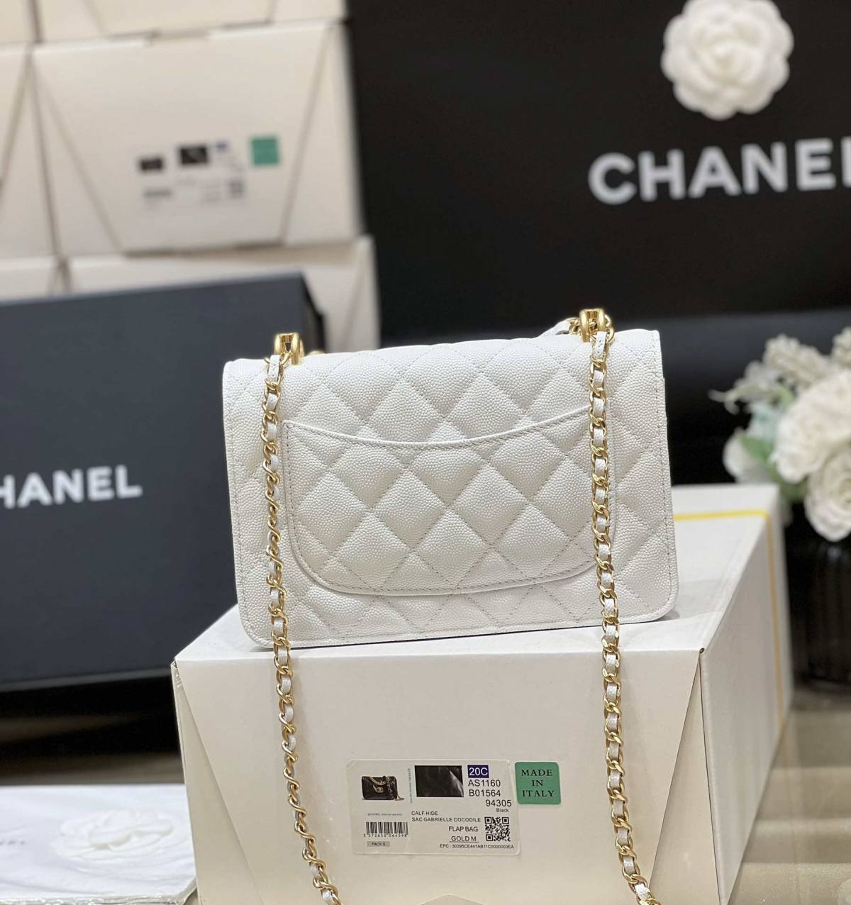 Ellebag’s Masterful Recreation of the Chanel AP3019 White Caviar Leather Wallet on Chain(2025 Jan Updated)-Best Quality Fake Louis Vuitton Bag Online Store, Replica designer bag ru