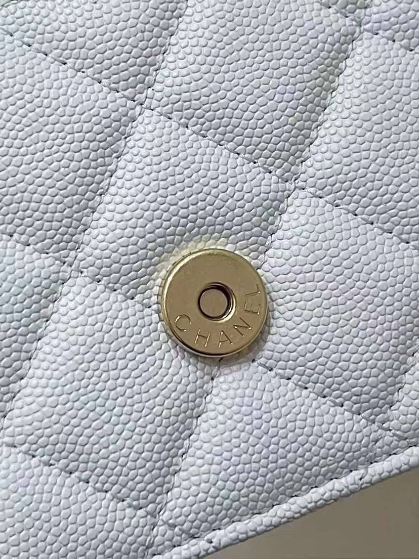 Ellebag’s Masterful Recreation of the Chanel AP3019 White Caviar Leather Wallet on Chain(2025 Jan Updated)-Best Quality Fake Louis Vuitton Bag Online Store, Replica designer bag ru