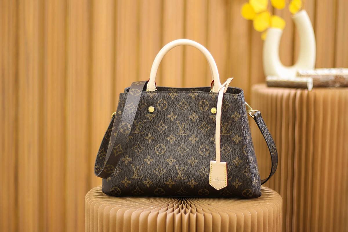 “Ellebag’s 1:1 Replica of Louis Vuitton Montaigne BB M41055: A Timeless Classic for Every Occasion”(2025 Jan Updated)-Best Quality Fake Louis Vuitton Bag Online Store, Replica designer bag ru