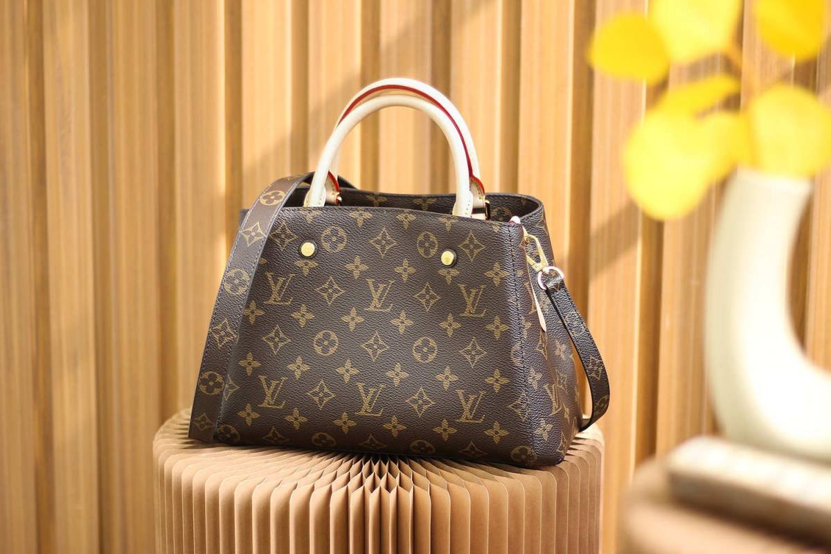 “Ellebag’s 1:1 Replica of Louis Vuitton Montaigne BB M41055: A Timeless Classic for Every Occasion”(2025 Jan Updated)-Best Quality Fake Louis Vuitton Bag Online Store, Replica designer bag ru