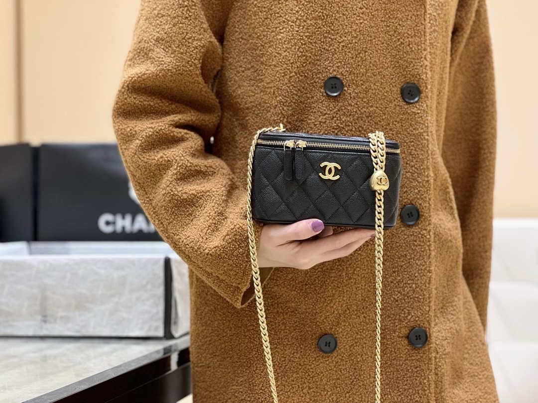 Ellebag’s Masterful Recreation of the Chanel AP3204 Black Caviar Leather Vanity Case(2025 Jan Updated)-Լավագույն որակի կեղծ Louis Vuitton պայուսակների առցանց խանութ, Replica դիզայներական պայուսակ ru