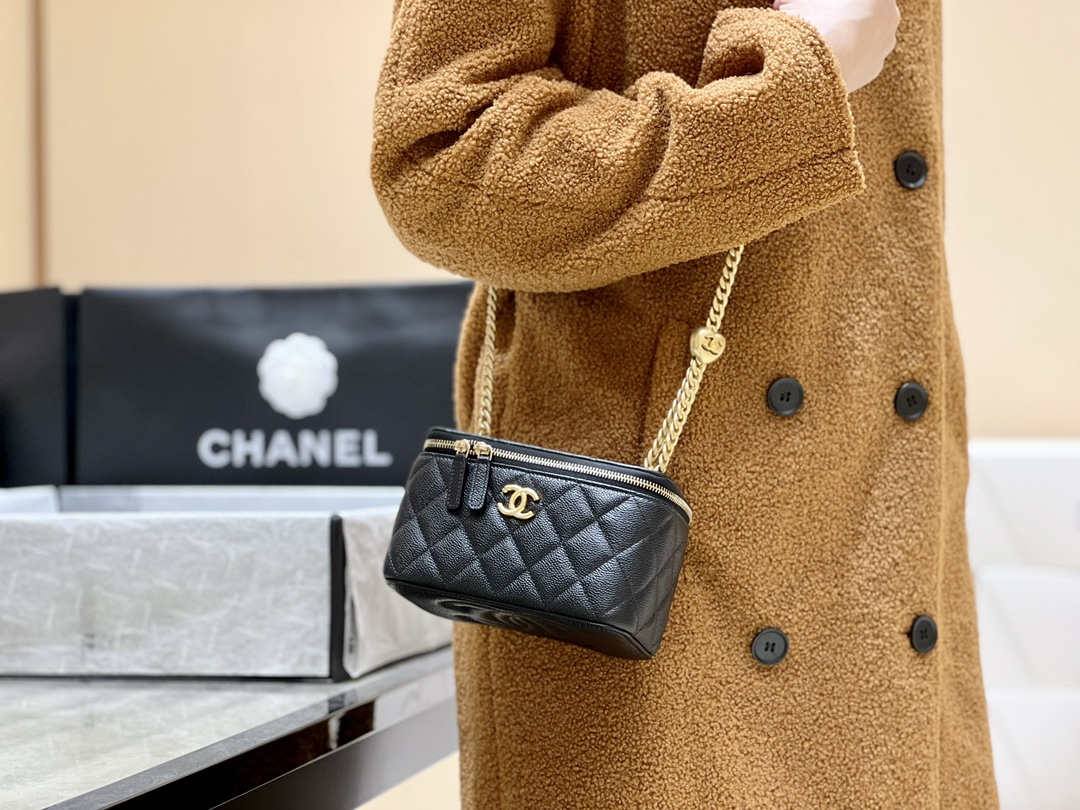 Ellebag’s Masterful Recreation of the Chanel AP3204 Black Caviar Leather Vanity Case(2025 Jan Updated)-Լավագույն որակի կեղծ Louis Vuitton պայուսակների առցանց խանութ, Replica դիզայներական պայուսակ ru