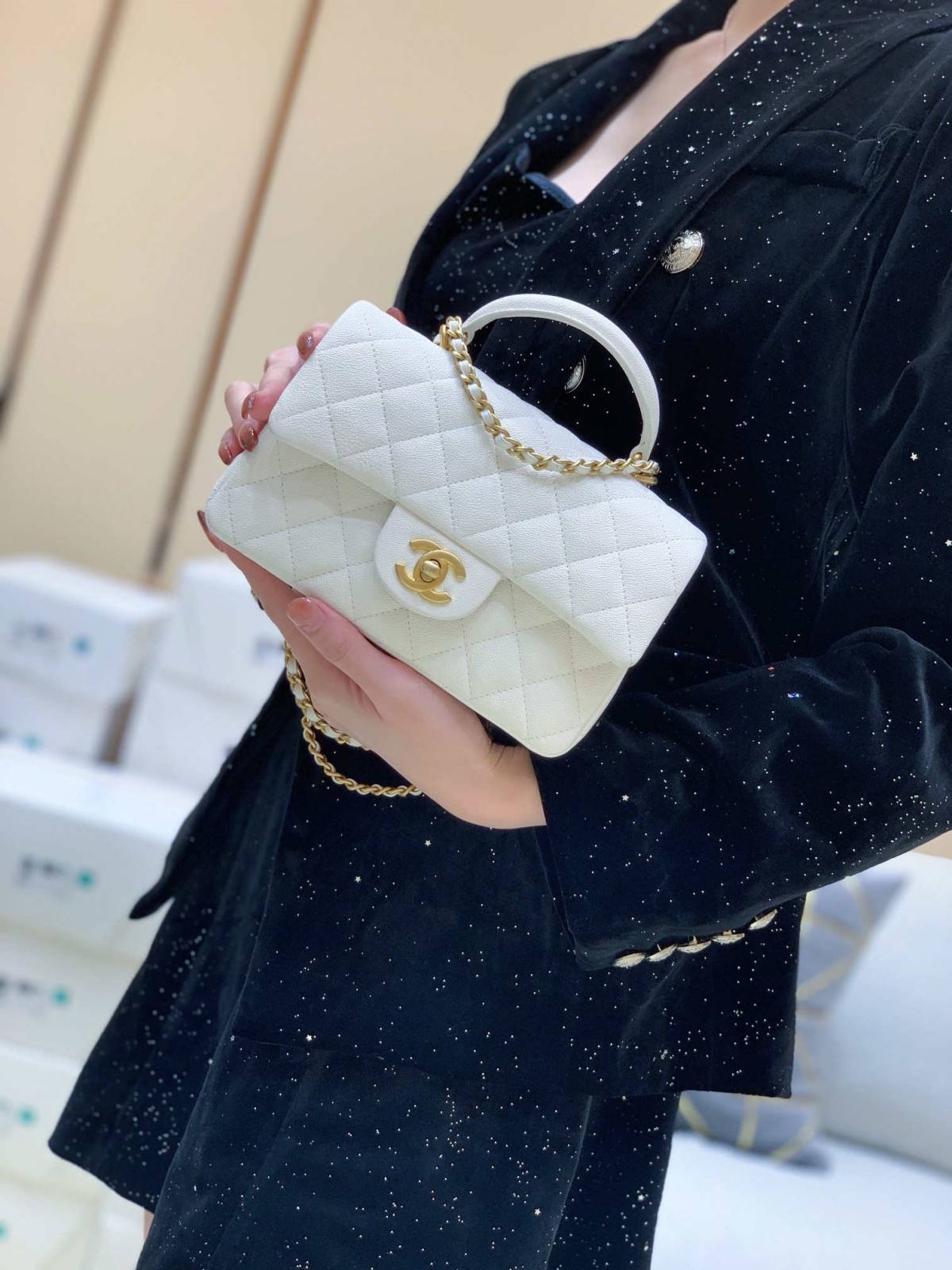 Ellebag’s Masterful Recreation of the Chanel AS2431 White Caviar Leather Mini Flap Bag with Top Handle(2025 Jan Updated)-Best Quality Replica designer Bag factory in China