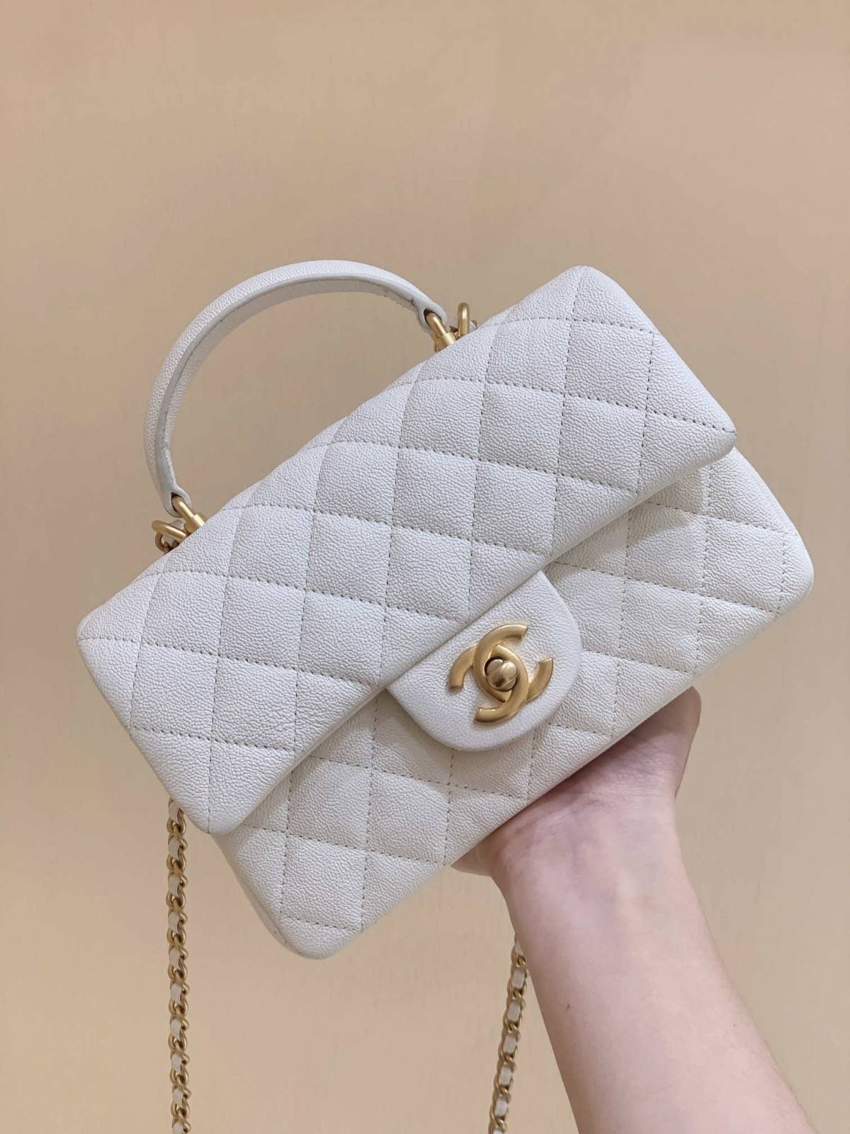 Ellebag’s Masterful Recreation of the Chanel AS2431 White Caviar Leather Mini Flap Bag with Top Handle(2025 Jan Updated)-Best Quality Replica designer Bag factory in China