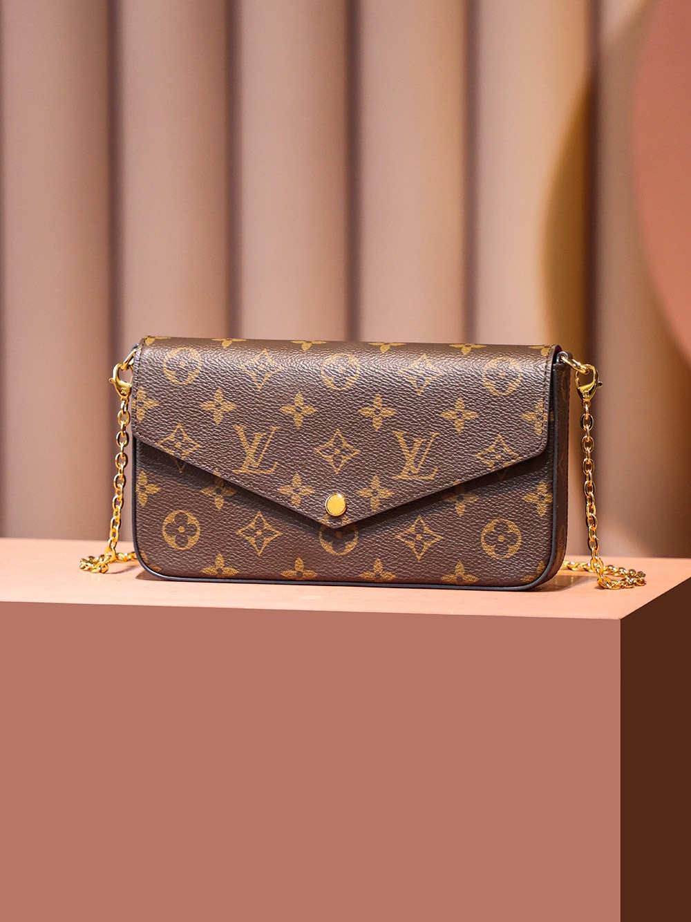 “Ellebag’s 1:1 Replica of Louis Vuitton Pochette Félicie M61276: A Timeless Classic with Versatility”(2025 Jan Updated)-Best Quality Replica designer Bag factory in China