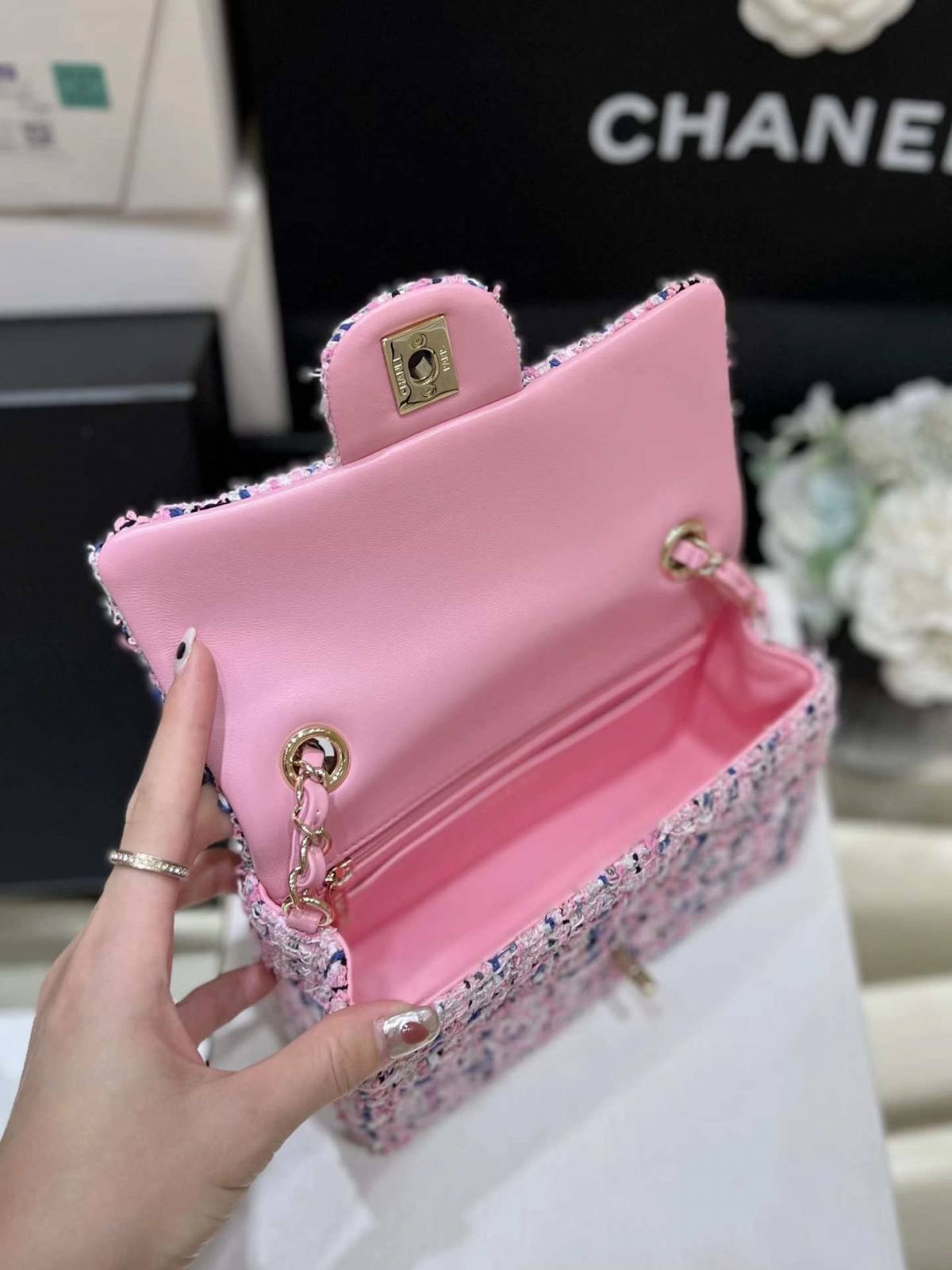 Ellebag’s Masterful Recreation of the Chanel CF 20cm AS1116 Pink Tweed Bag(2025 Jan Updated)-최고의 품질 가짜 루이비통 가방 온라인 스토어, 복제 디자이너 가방 ru