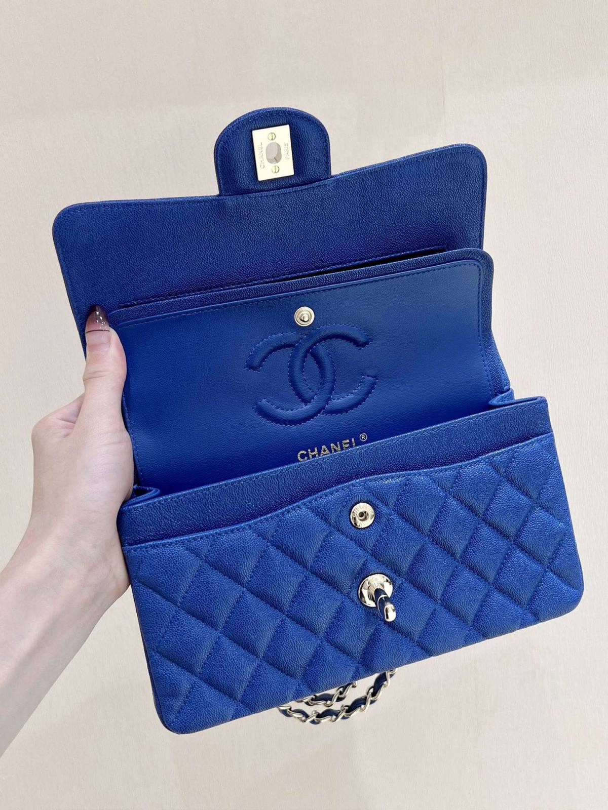 Ellebag’s Masterful Recreation of the Chanel Classic Flap AS1113: A Journey of Precision and Craftsmanship(2025 Jan Updated)-Best Quality Fake Louis Vuitton Bag Online Store, Replica designer bag ru