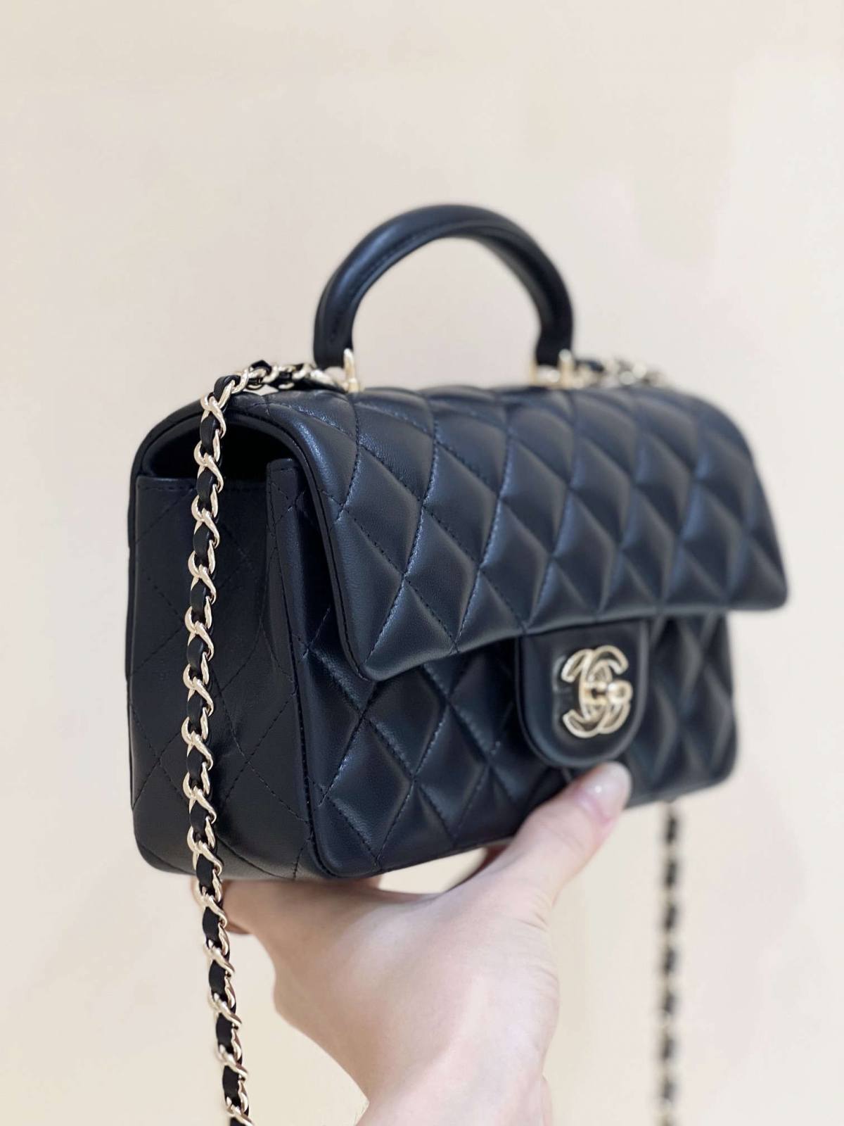 Ellebag’s Masterful Recreation of the Chanel Classic Flap Mini Handle AP2431: A Journey Through Three Exquisite Hues(2025 Jan Updated)-Best Quality Fake Louis Vuitton Bag Online Store, Replica designer bag ru