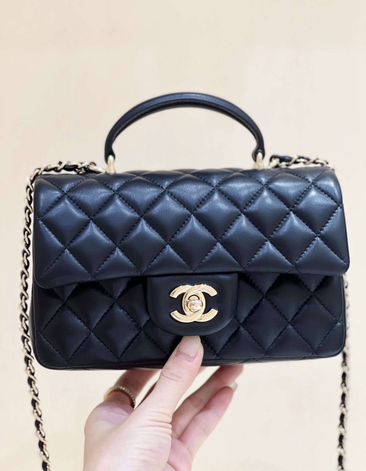 Ellebag’s Masterful Recreation of the Chanel Classic Flap Mini Handle AP2431: A Journey Through Three Exquisite Hues(2025 Jan Updated)-Best Quality Fake Louis Vuitton Bag Online Store, Replica designer bag ru