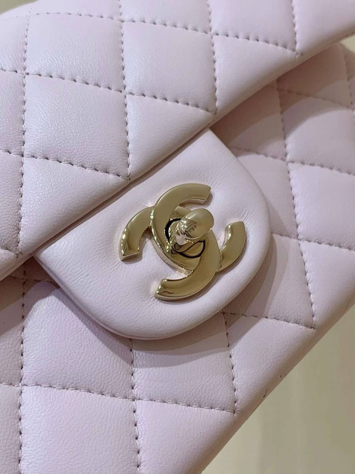 Ellebag’s Masterful Recreation of the Chanel Classic Flap Mini Handle AP2431: A Journey Through Three Exquisite Hues(2025 Jan Updated)-Best Quality Fake Louis Vuitton Bag Online Store, Replica designer bag ru