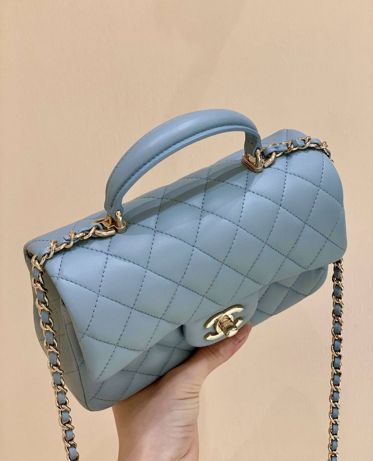 Ellebag’s Masterful Recreation of the Chanel Classic Flap Mini Handle AP2431: A Journey Through Three Exquisite Hues(2025 Jan Updated)-Best Quality Fake Louis Vuitton Bag Online Store, Replica designer bag ru