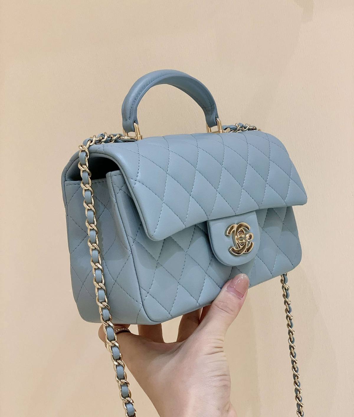 Ellebag’s Masterful Recreation of the Chanel Classic Flap Mini Handle AP2431: A Journey Through Three Exquisite Hues(2025 Jan Updated)-Best Quality Fake Louis Vuitton Bag Online Store, Replica designer bag ru