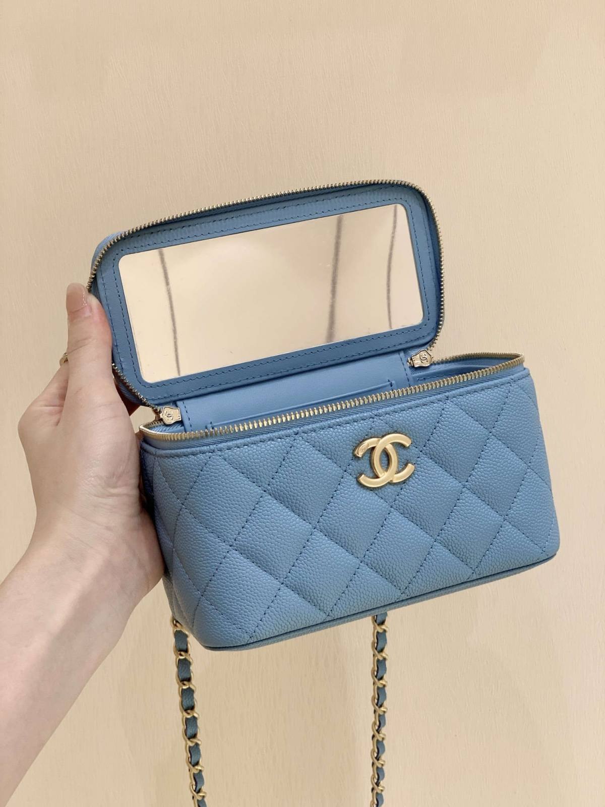 Ellebag’s Masterful Recreation of the Chanel Top Handle Vanity AP2805: A Journey Through Four Exquisite Hues(2025 Jan Updated)-Best Quality Fake Louis Vuitton Bag Online Store, Replica designer bag ru