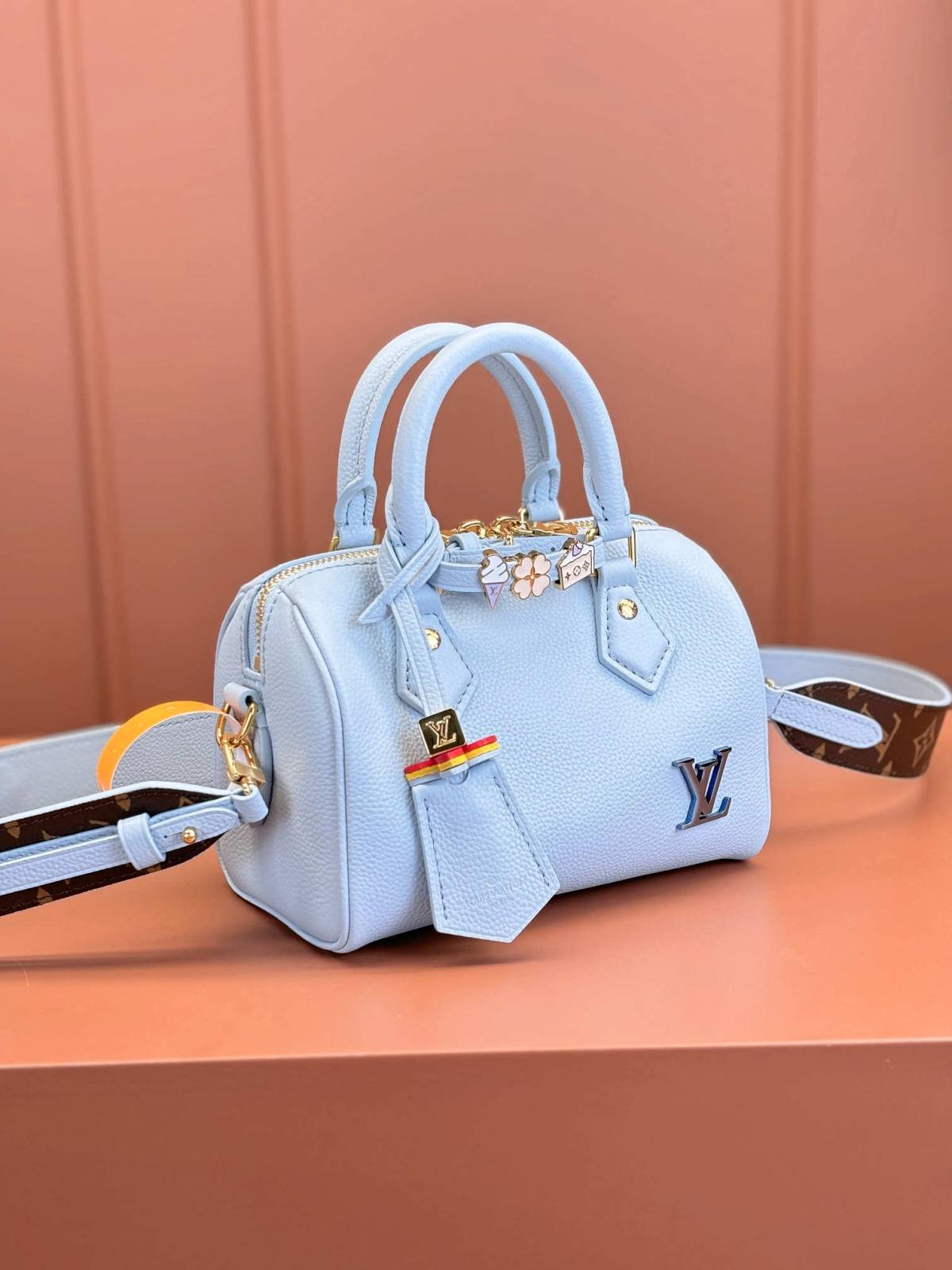 “Ellebag’s 1:1 Replica of Louis Vuitton Speedy Bandoulière 18 M24604: A Fusion of Craftsmanship and Innovation”(2025 Jan Updated)-အရည်အသွေးအကောင်းဆုံးအတု Louis Vuitton Bag အွန်လိုင်းစတိုး၊ ပုံစံတူဒီဇိုင်နာအိတ် ru