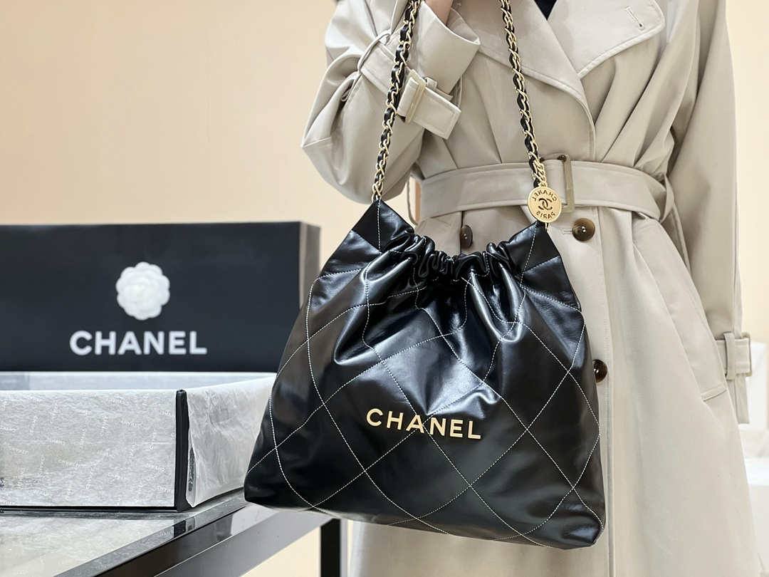 Ellebag’s Masterful Replica: The Black Calfskin Chanel 22 Handbag AS3261 with Gold Hardware(2025 Jan Updated)-Best Quality Fake Louis Vuitton Bag Online Store, Replica designer bag ru